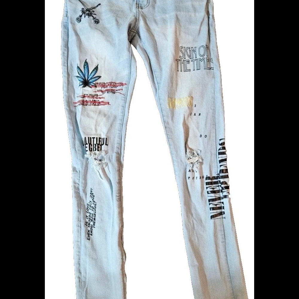Men's Light Blue Skinny Jeans with Graphic Details